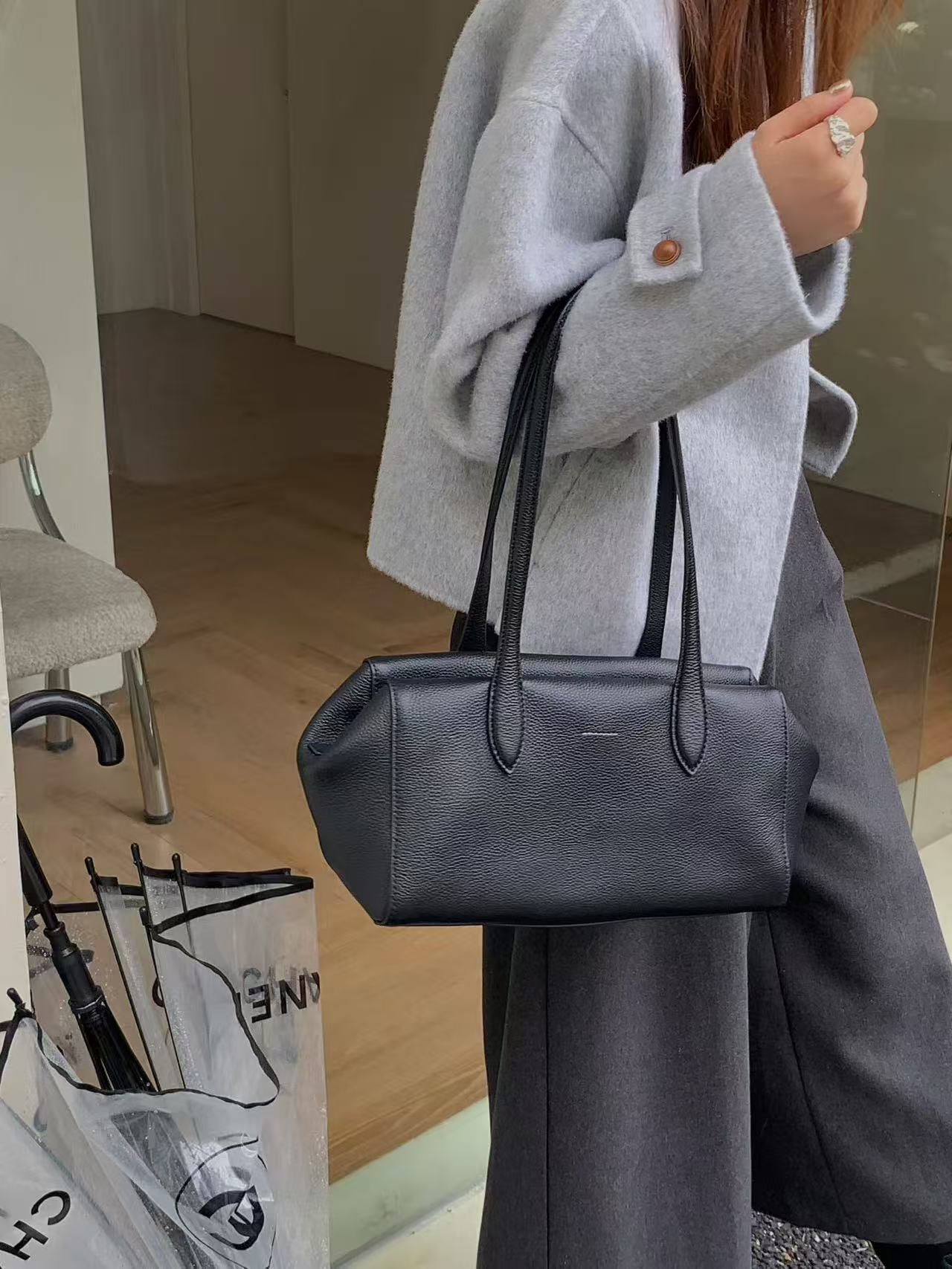 Layer Cowhide Boston Pillow Large Capacity Totes Fashion Commuter Women's Shoulder Bag