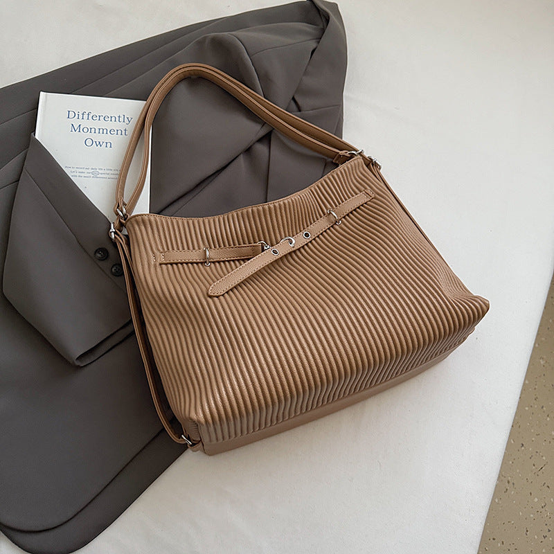 Women's Large Capacity Underarm Simple Summer Commuter Bags