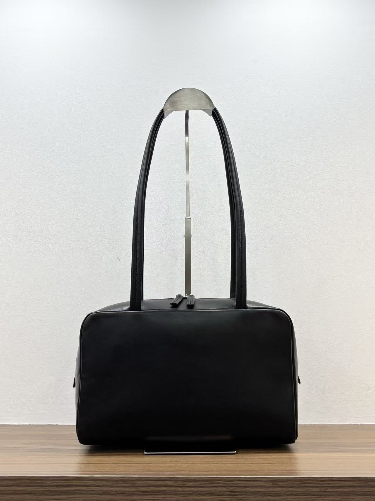 Women's Simple Leather First Layer Cowhide Portable Bags