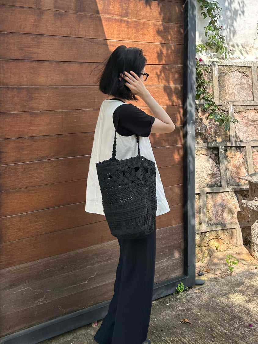 Women's Rope Handmade Woven Hollowed Large Capacity Loose Feeling Tote Bag