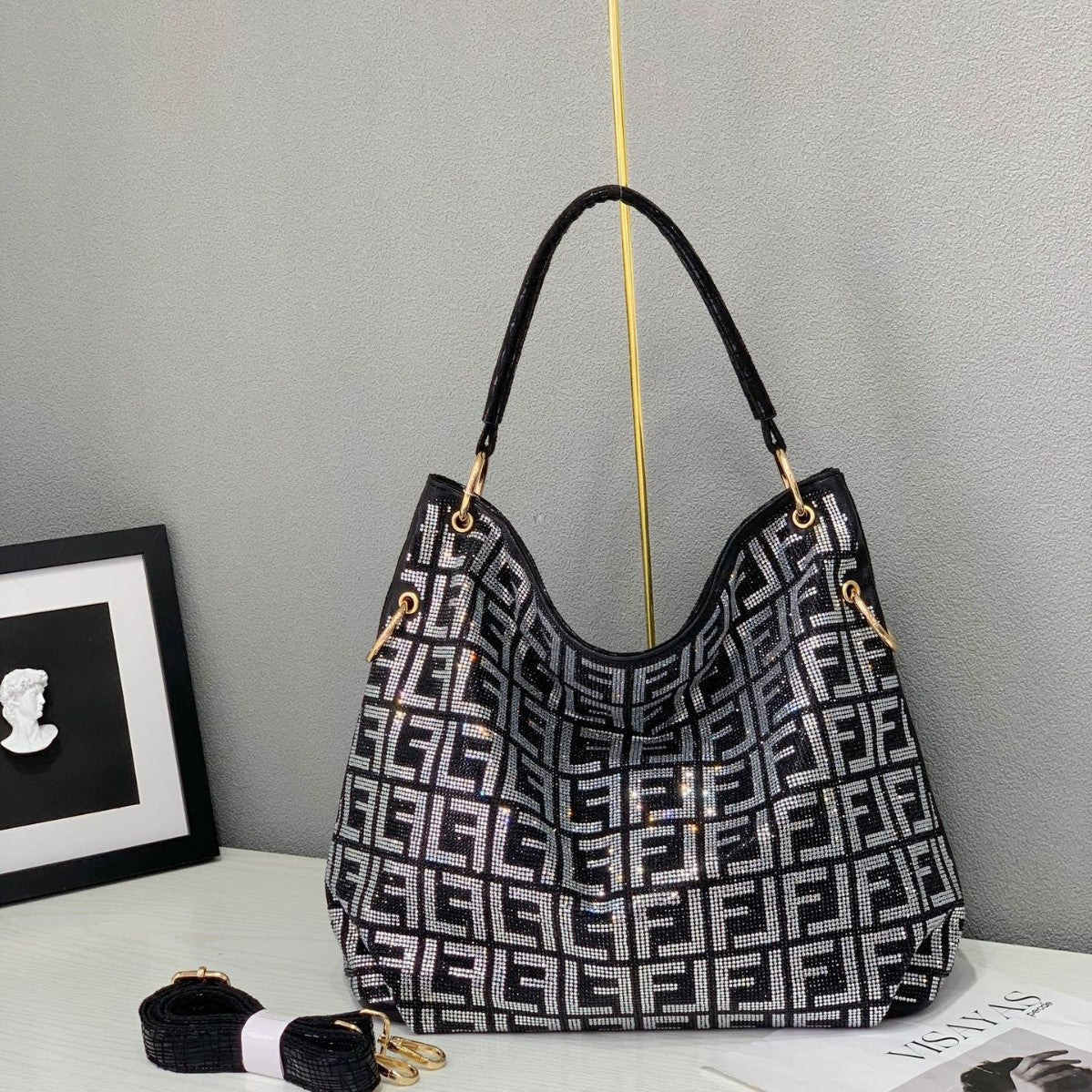 Women's Fashion Rhinestone Retro Large Capacity Portable Tote Bag