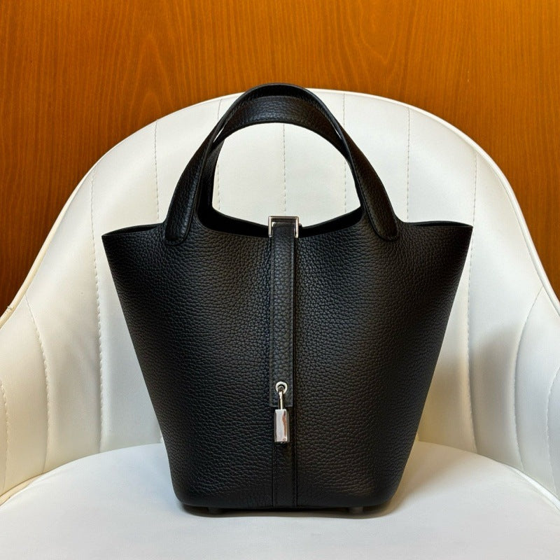 Women's Handmade Wax Line First Layer Cowhide Steel Hardware Vegetable Women's Handbag