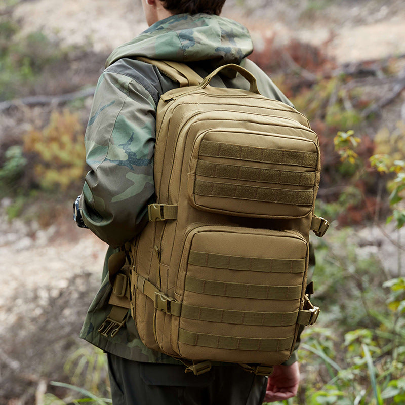 Large Capacity Army Fan Commando Multifunctional Sports Backpack