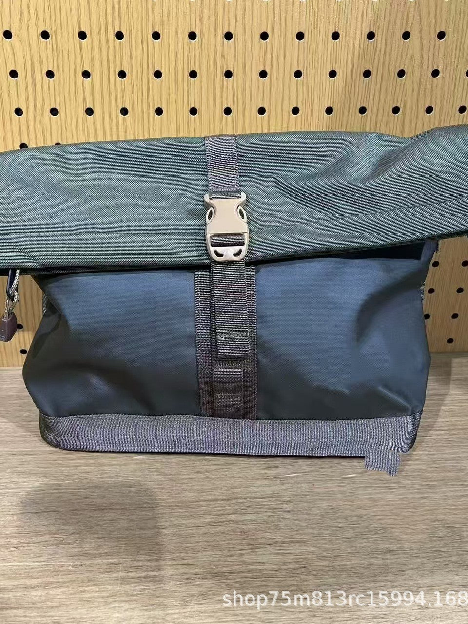 Men's & Women's Summer North House Twist Commuter Versatile Simple Gymnastic Men's Messenger Bag