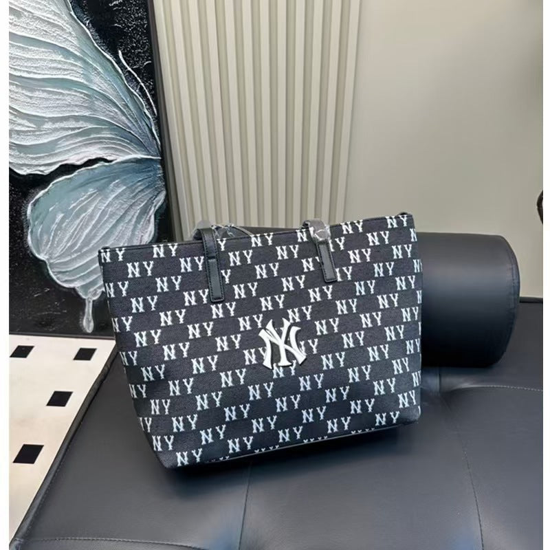 Large Capacity Fashion Jacquard Presbyopic Embroidery Tote Bag
