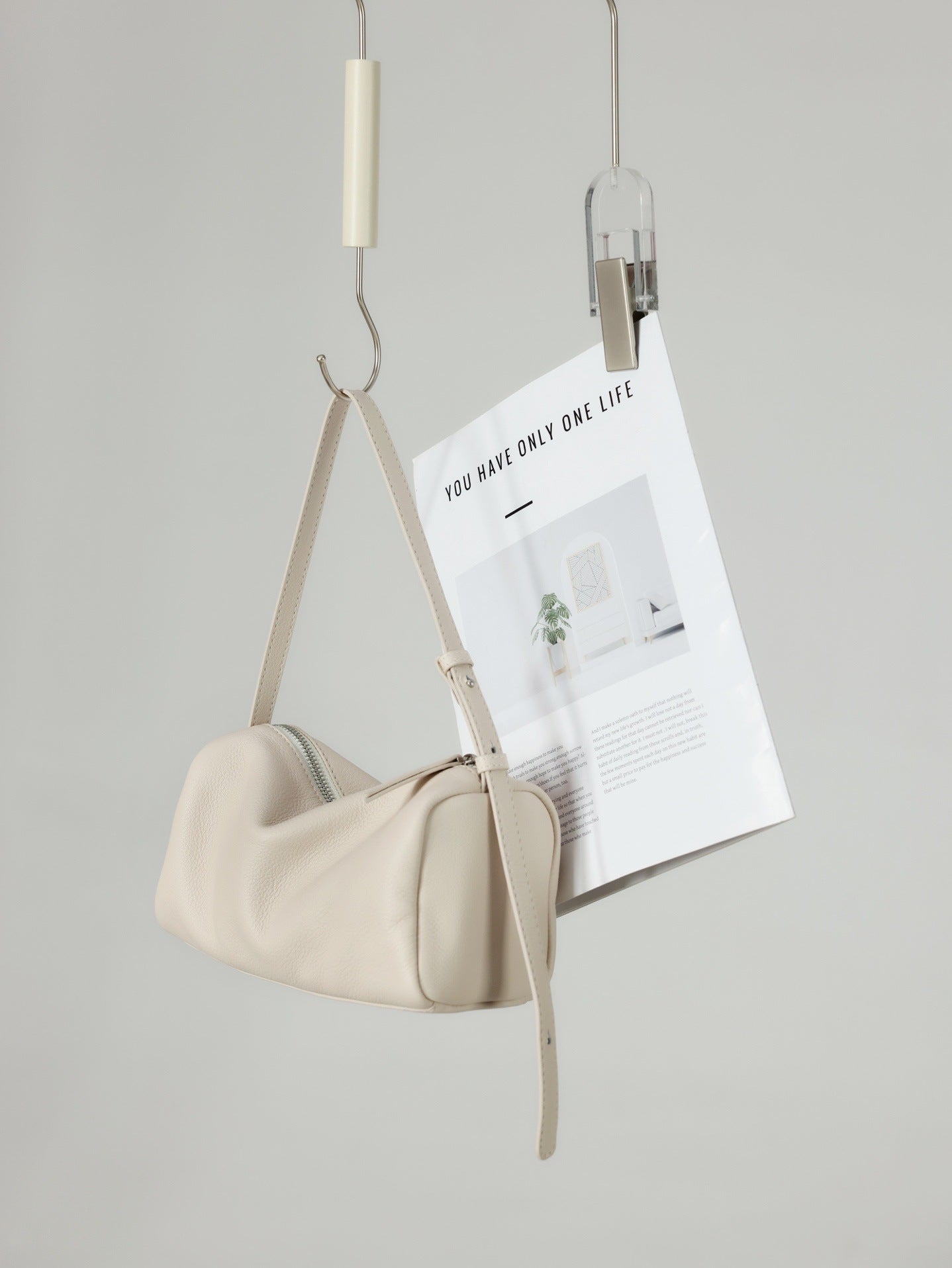 Minimalist Solid Color Korean Style High Sense Niche Leather Cylinder Underarm Bag