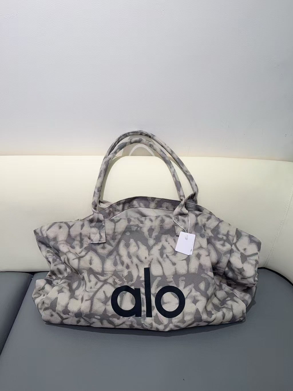Autumn Letter Printing Dye Daily Leisure Fitness Women's Handbag