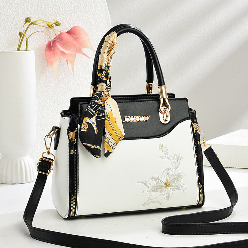 Women's Chinese Style Embroidery Mother's Large Capacity Women's Handbag
