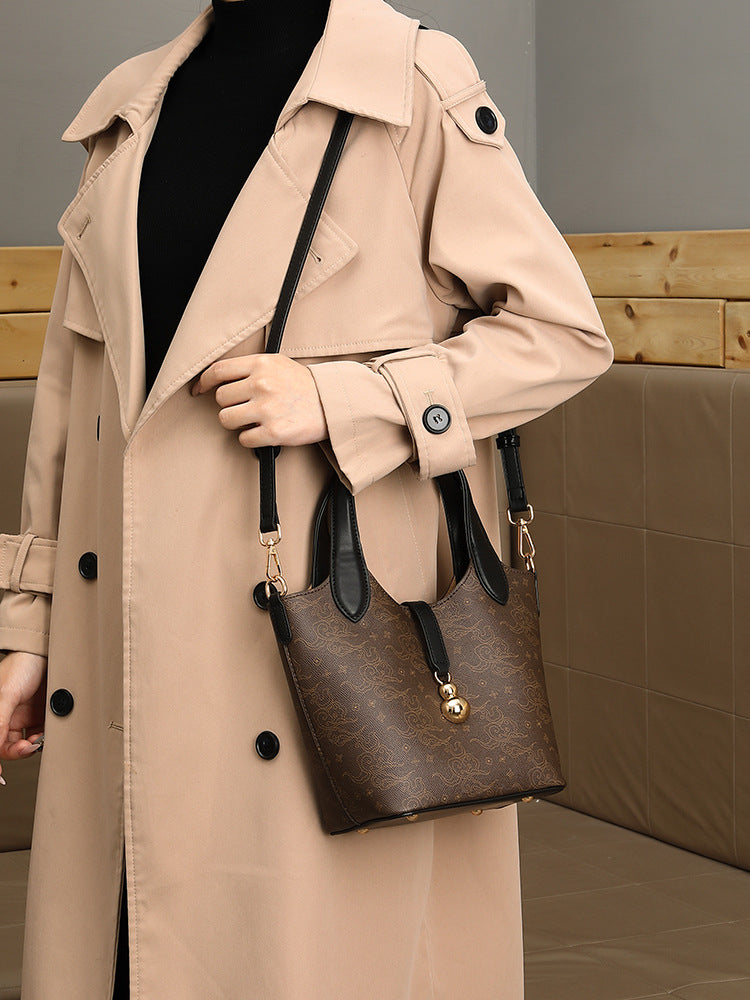 Women's Lightweight Large Capacity Classic Presbyopic Genuine Leather Vegetable Basket Bags