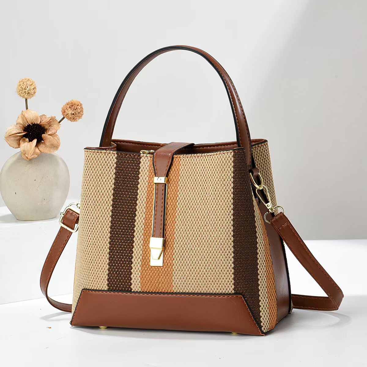 Stitching Woven Good-looking Contrast Color Fashion Handbags
