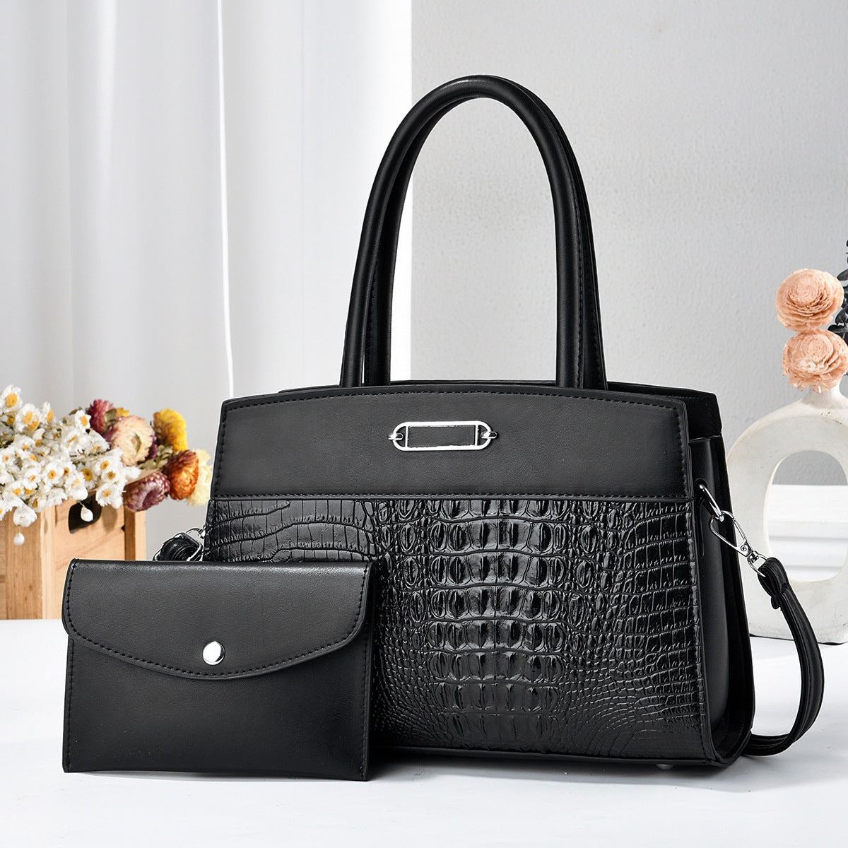 Crocodile Pattern Stitching Fashion Good-looking Large Handbags