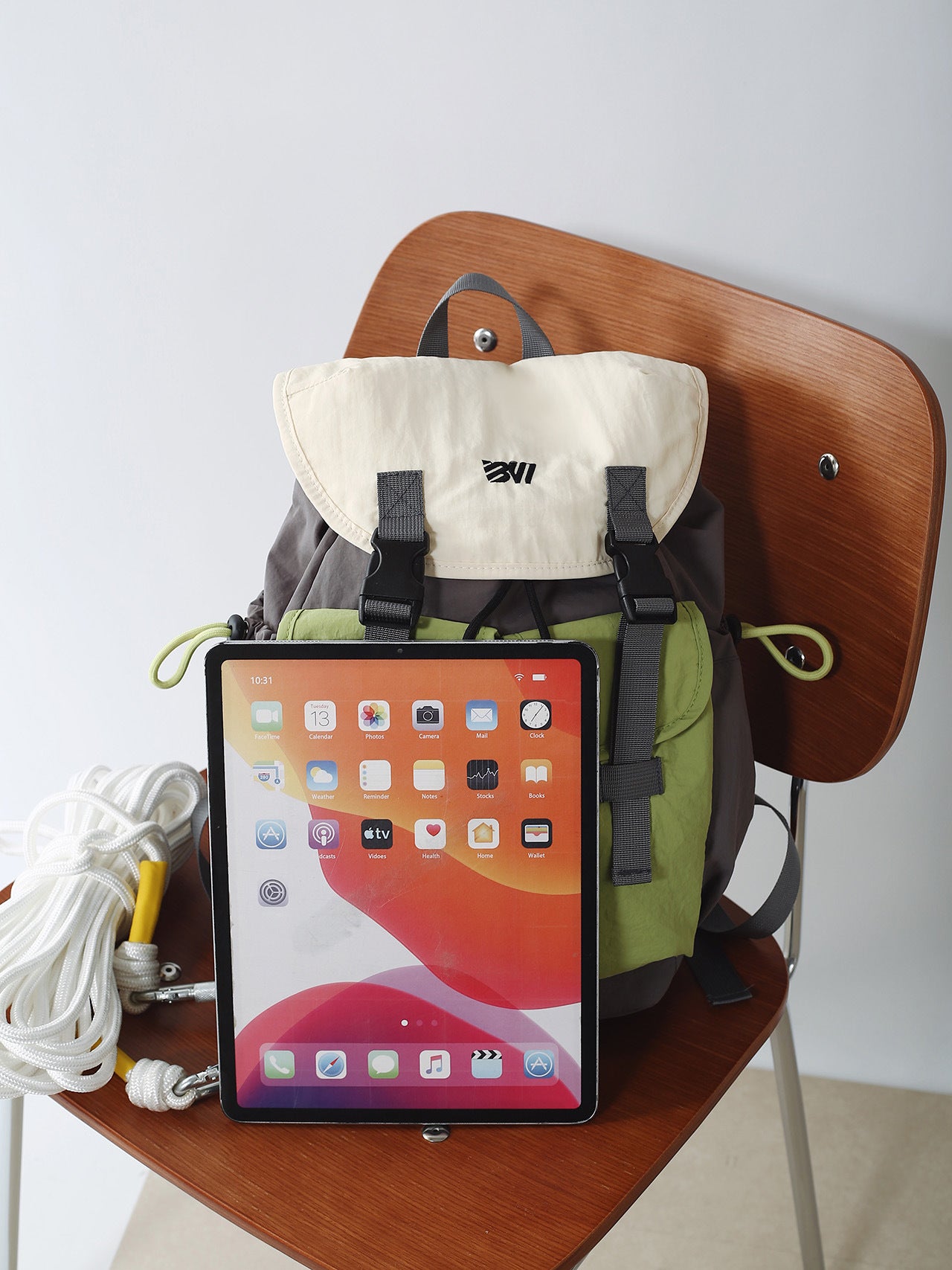 Mountain Hiking Simple Versatile Contrast Color Portable Bags