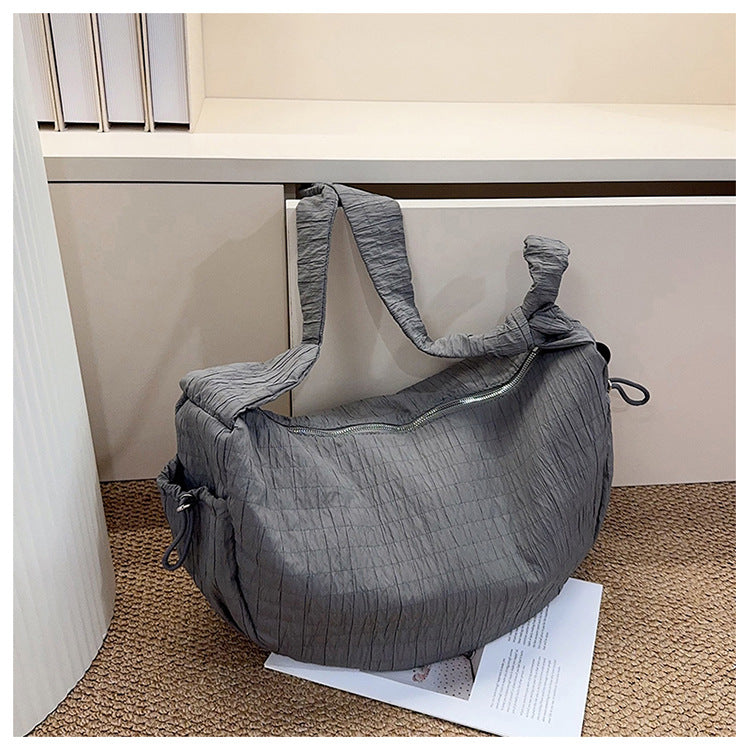Women's Good-looking Design Striped Pleated Dumpling Lightweight Women's Messenger Bag