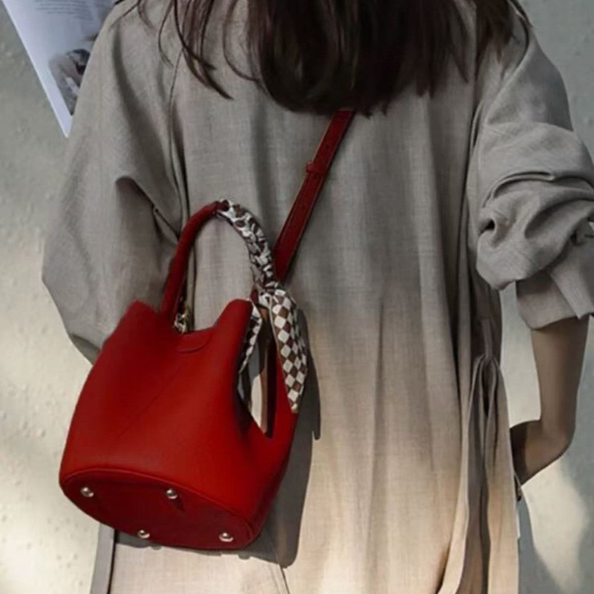 Glamorous Trendy Women's High-grade Mini Portable Bucket Bag