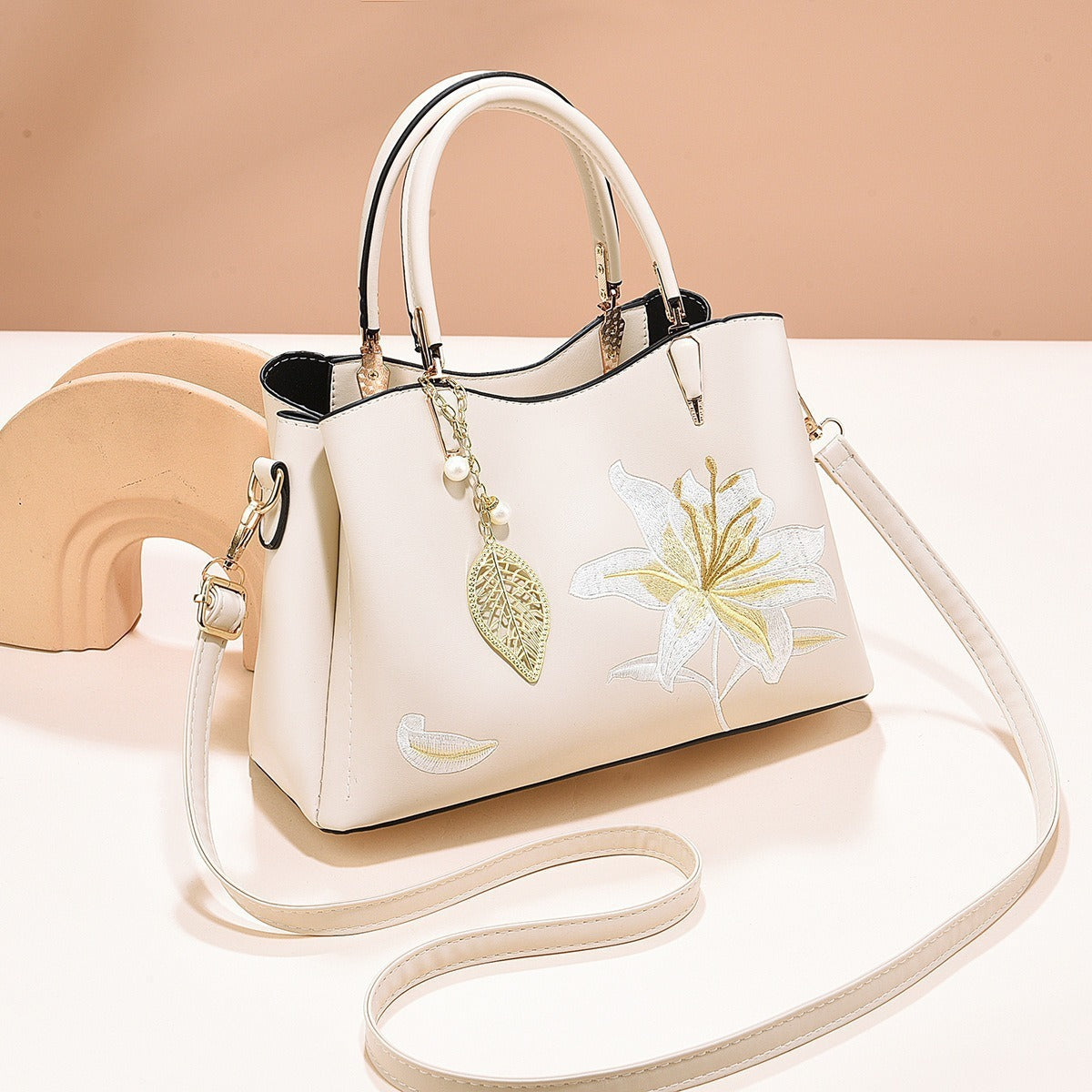 Women's Give Mom Mother's Day Gift High-grade Embroidered Portable Big Bags