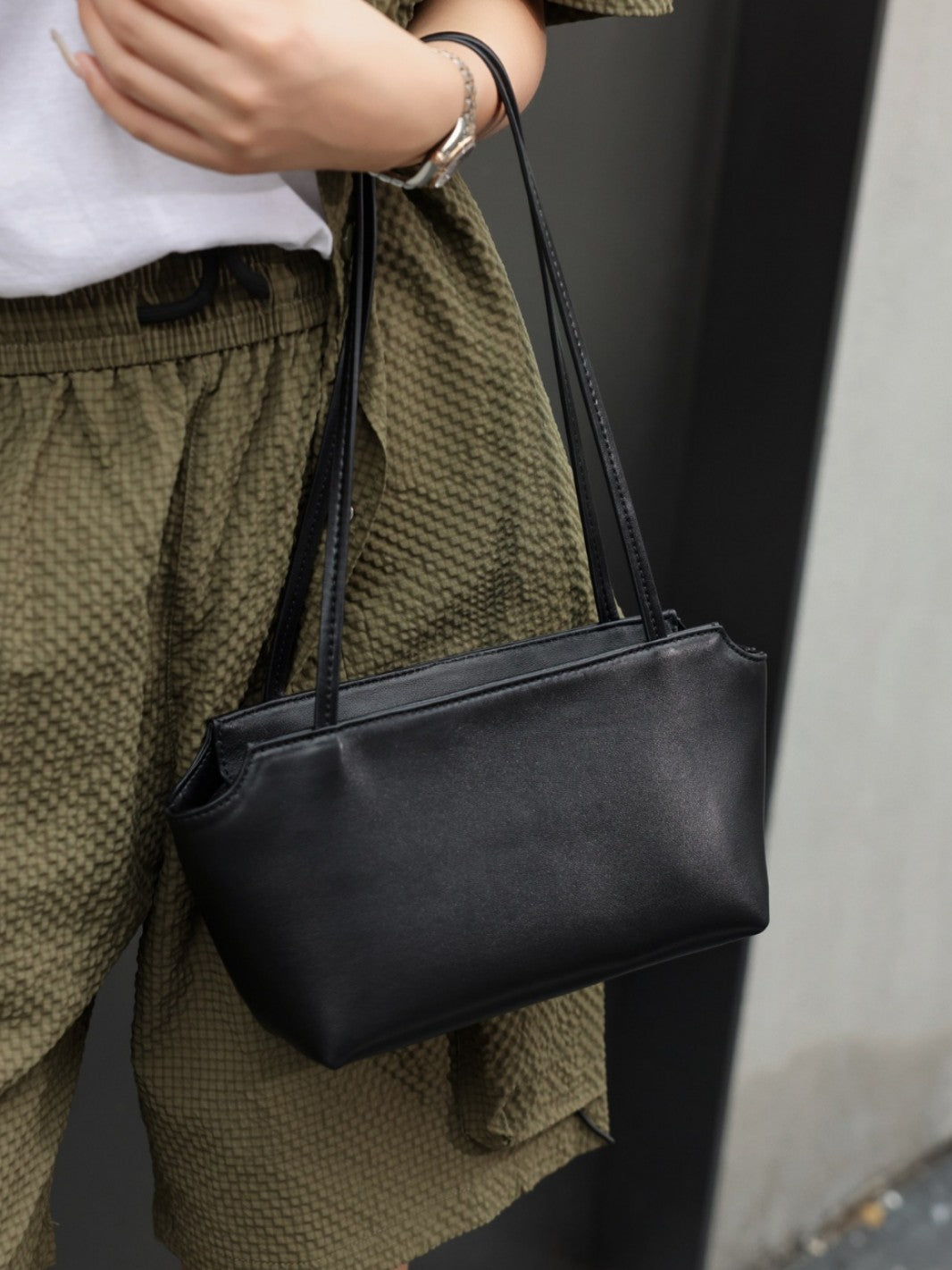 Women's Genuine Leather Sheepskin Commuter Design Underarm Shoulder Bags