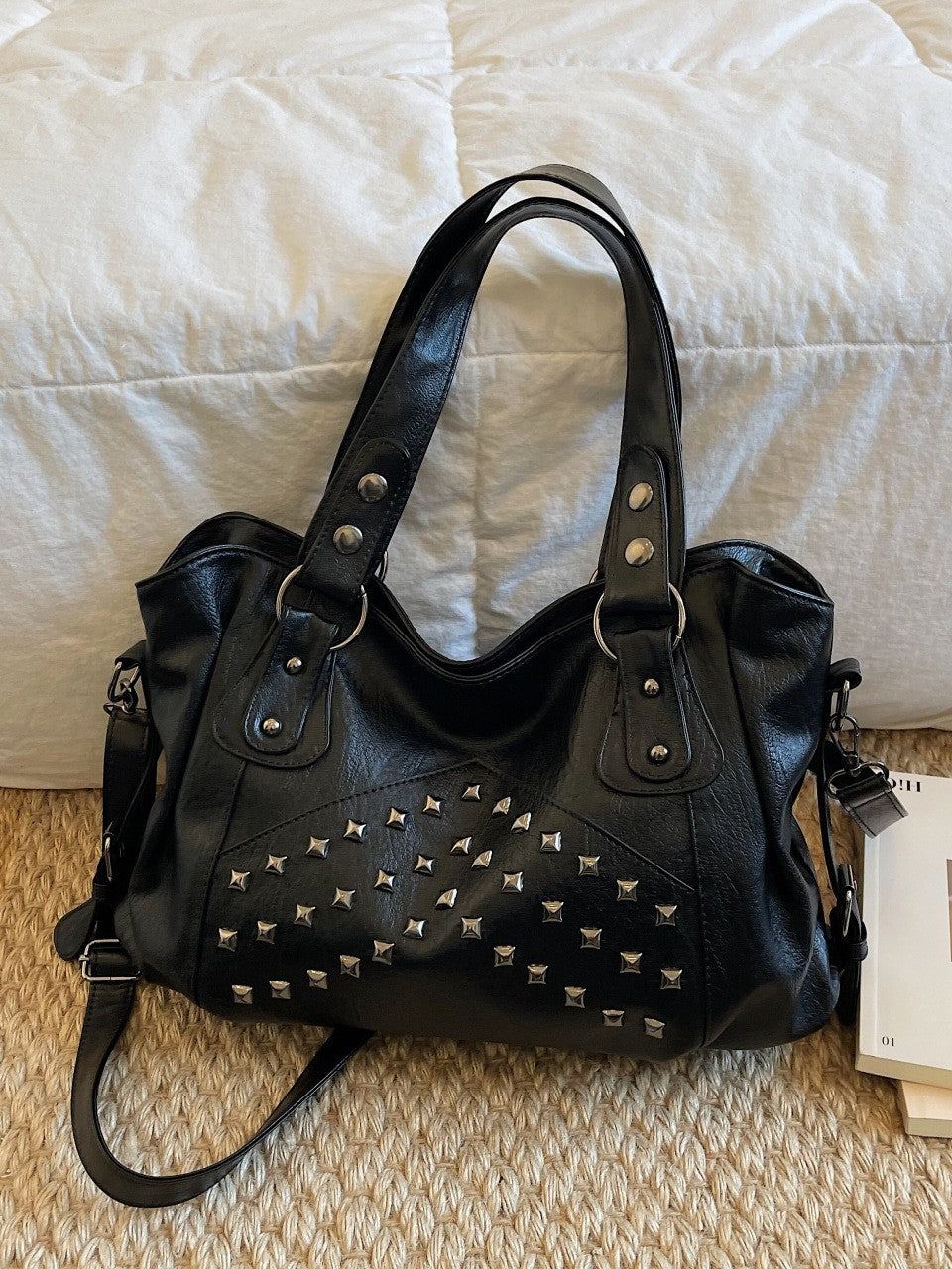Women's Fashion Studded Large Capacity Totes High-grade Women's Shoulder Bag