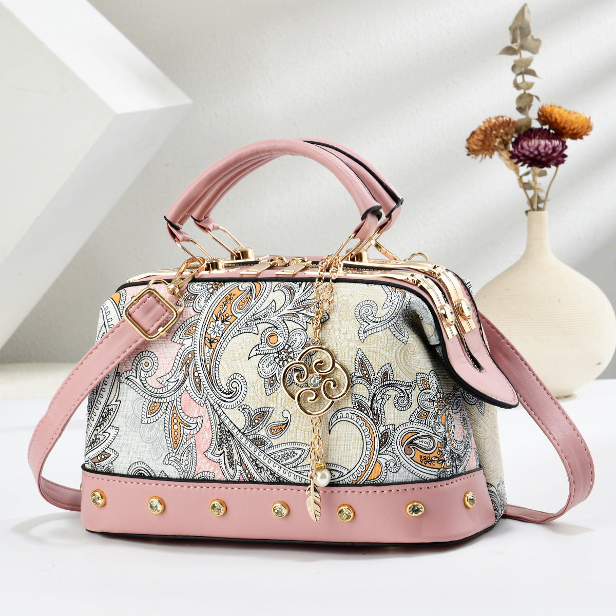 Women's Style Embossed Pillow Large Capacity Western Hand Carrying Bags