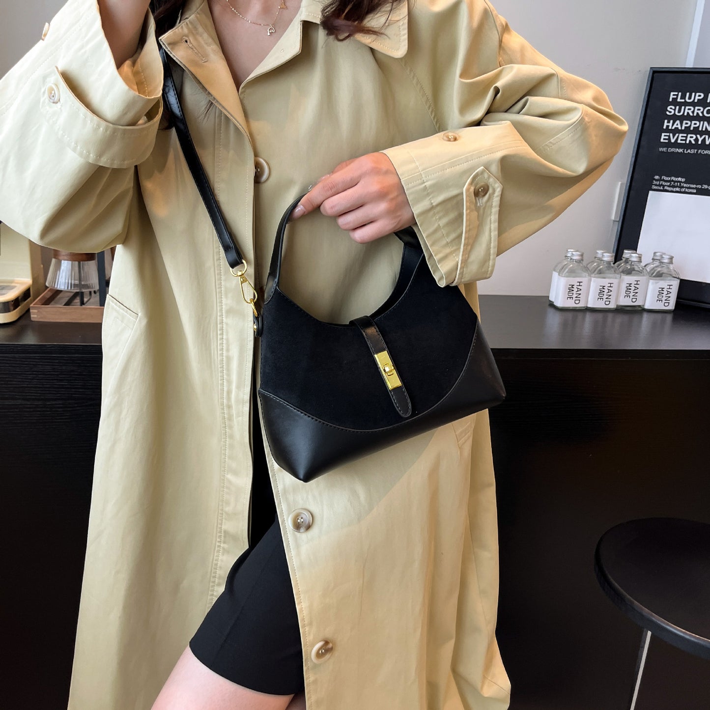 Contrast Color Design Female Dumpling Making Commute Portable Bags
