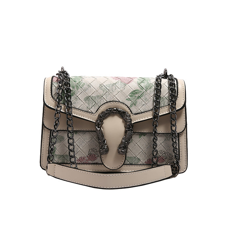 Classic Stylish Women's Fashion Embroidered Chain Women's Shoulder Bag