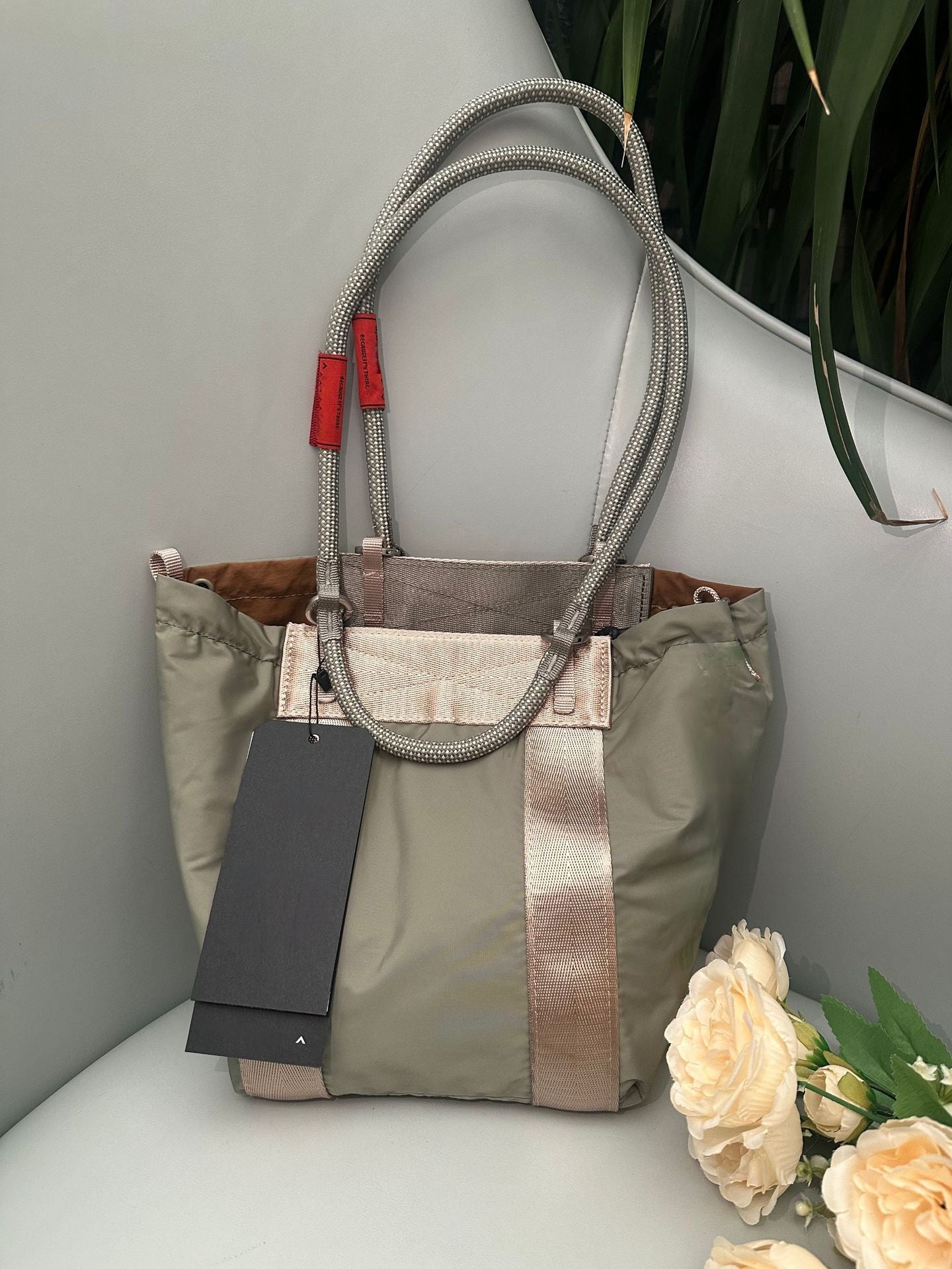 Drawstring Color Matching Large Capacity Folding Waterproof Commute Tote Bag