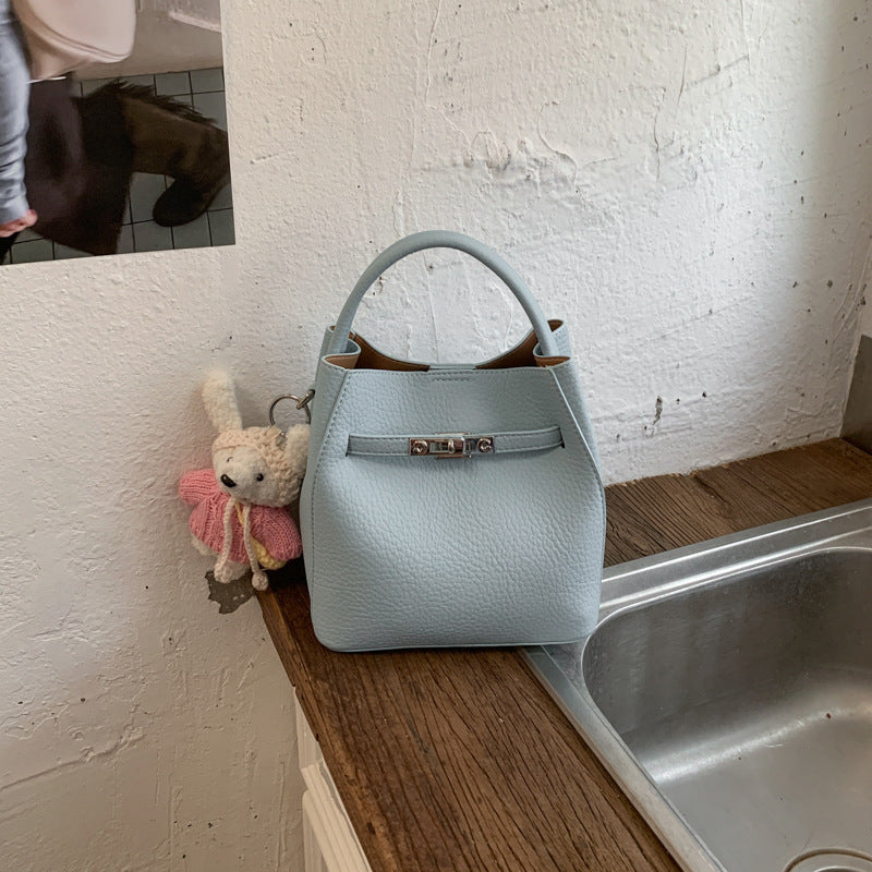 Large Capacity Quality Stylish Good Texture Commuter Women's Shoulder Bag