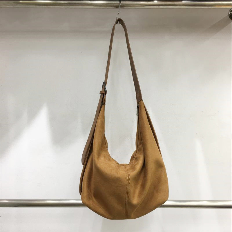 Cabinet Design Dumpling Suede Retro Commuter Women's Handbag