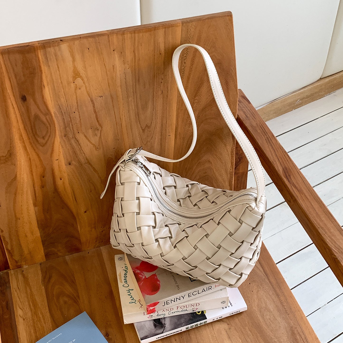 Loose Feeling Hand-woven Female Korean Simple Commuter Underarm Bag