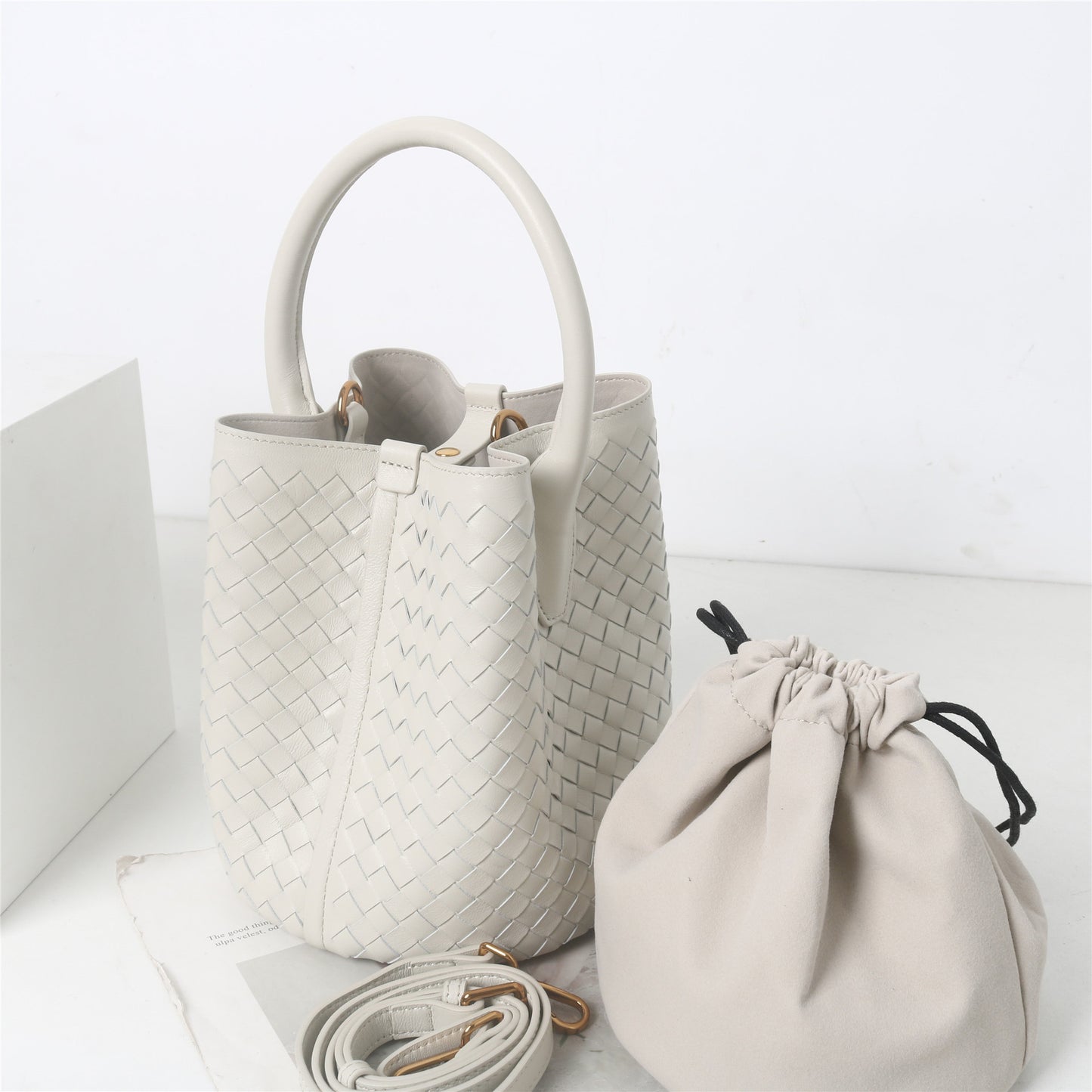 Women's Fashion High-grade Sheepskin Woven Large Capacity Women's Shoulder Bag