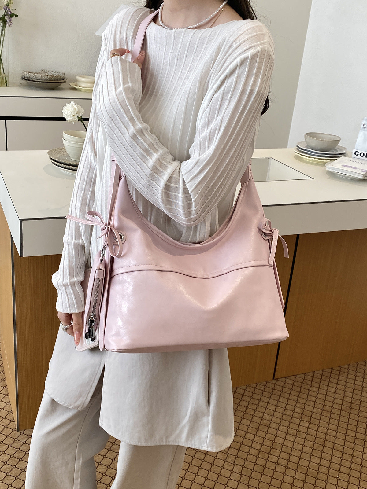 Large Capacity Female Simple Western Style Tote Bags