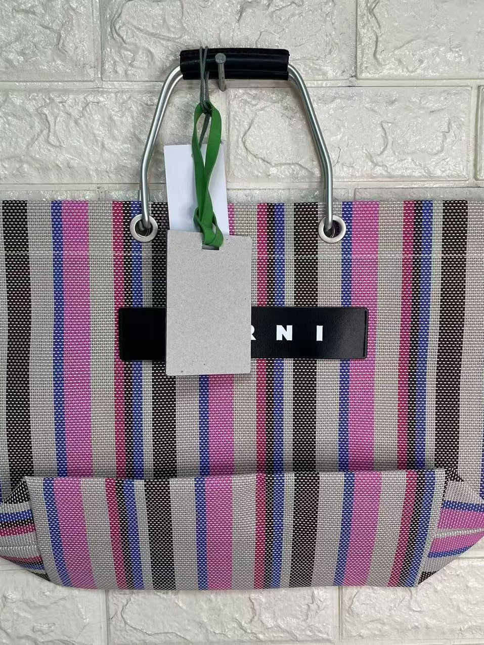 Women's Woven Aluminum Portable Straw Shopping Tote Bag