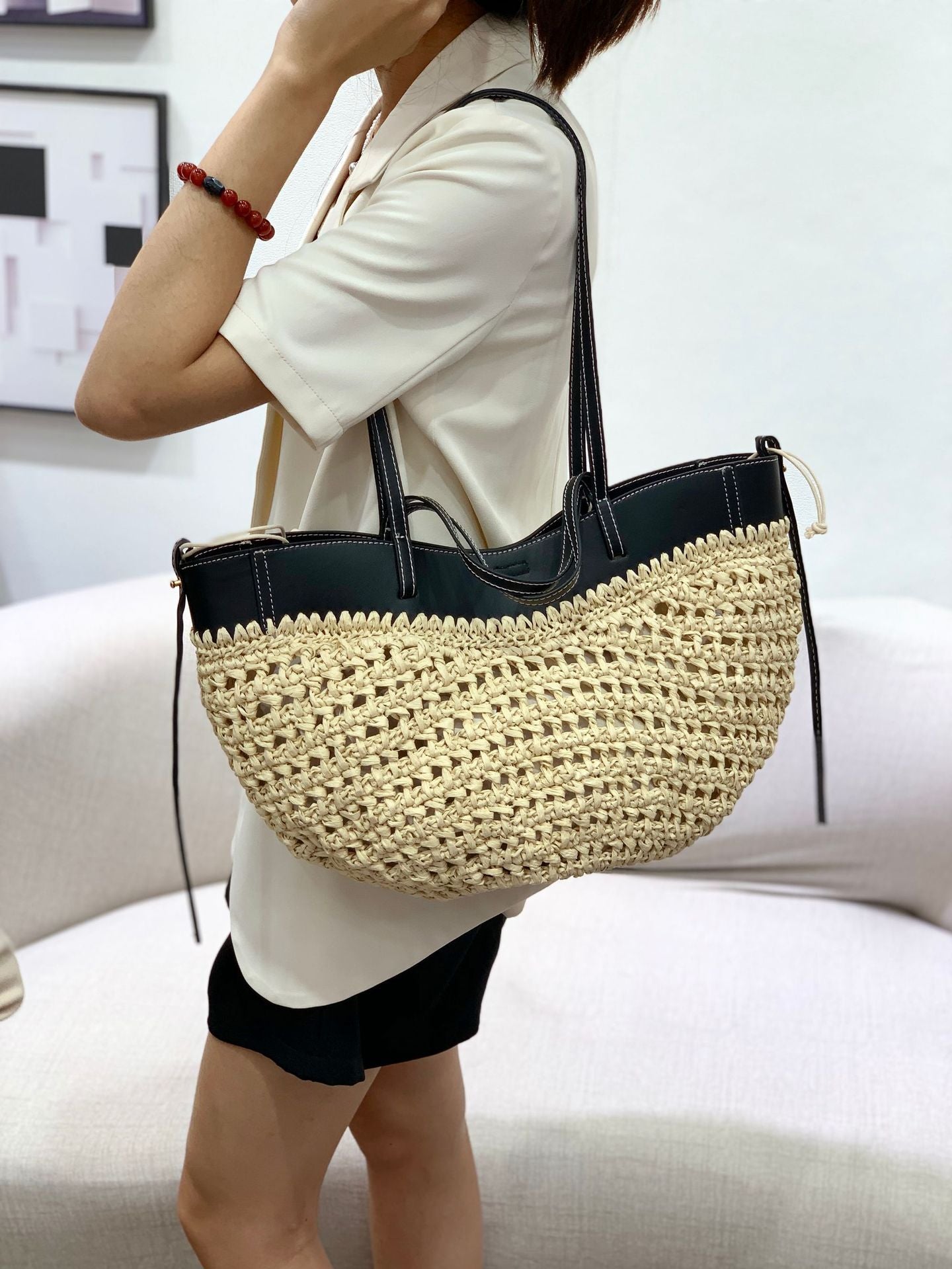 Women's Raffia Woven Idle Style Vacation Beach Underarm Bag