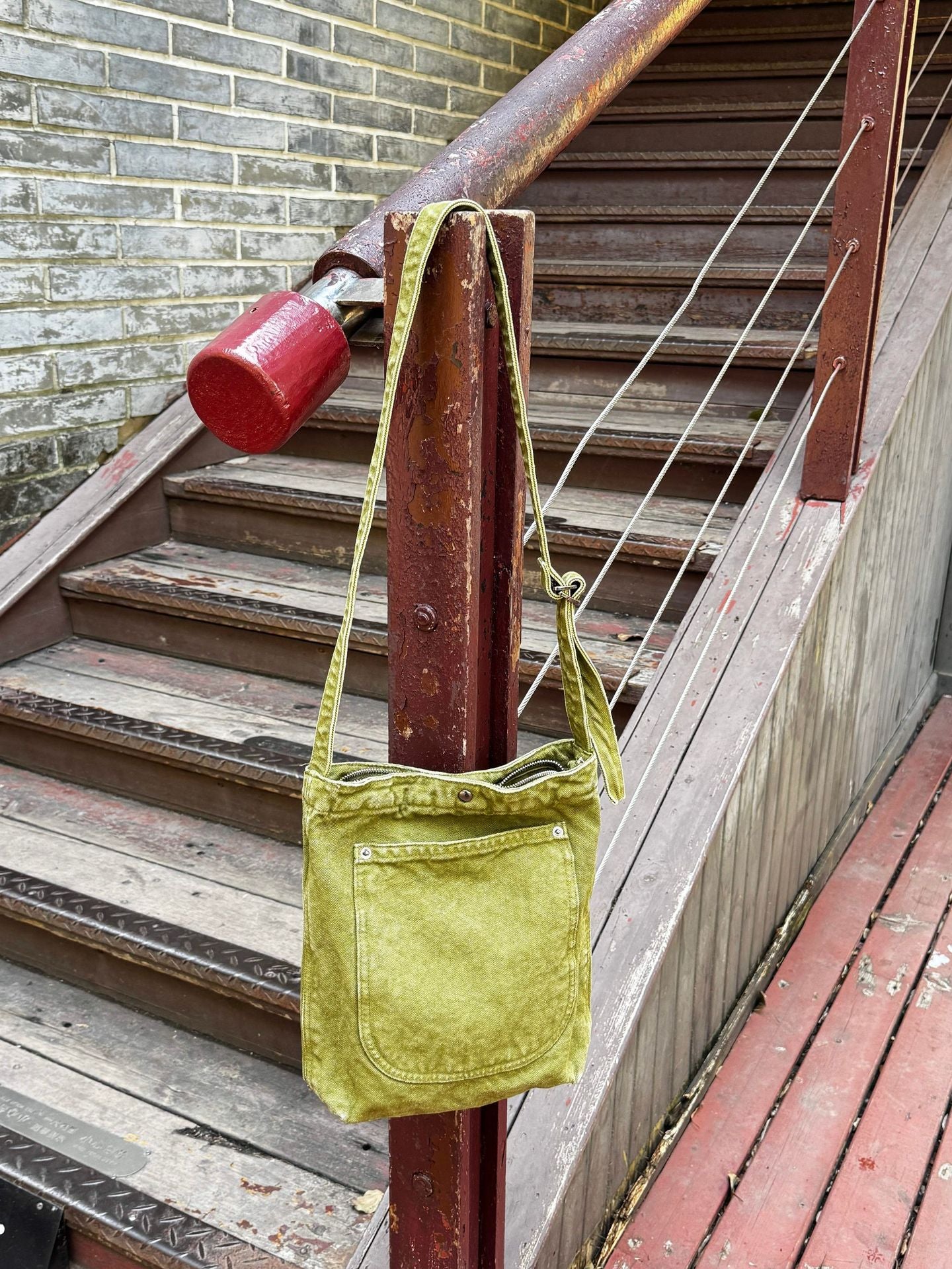 Retro Washed Canvas Large Capacity Style Women's Messenger Bag