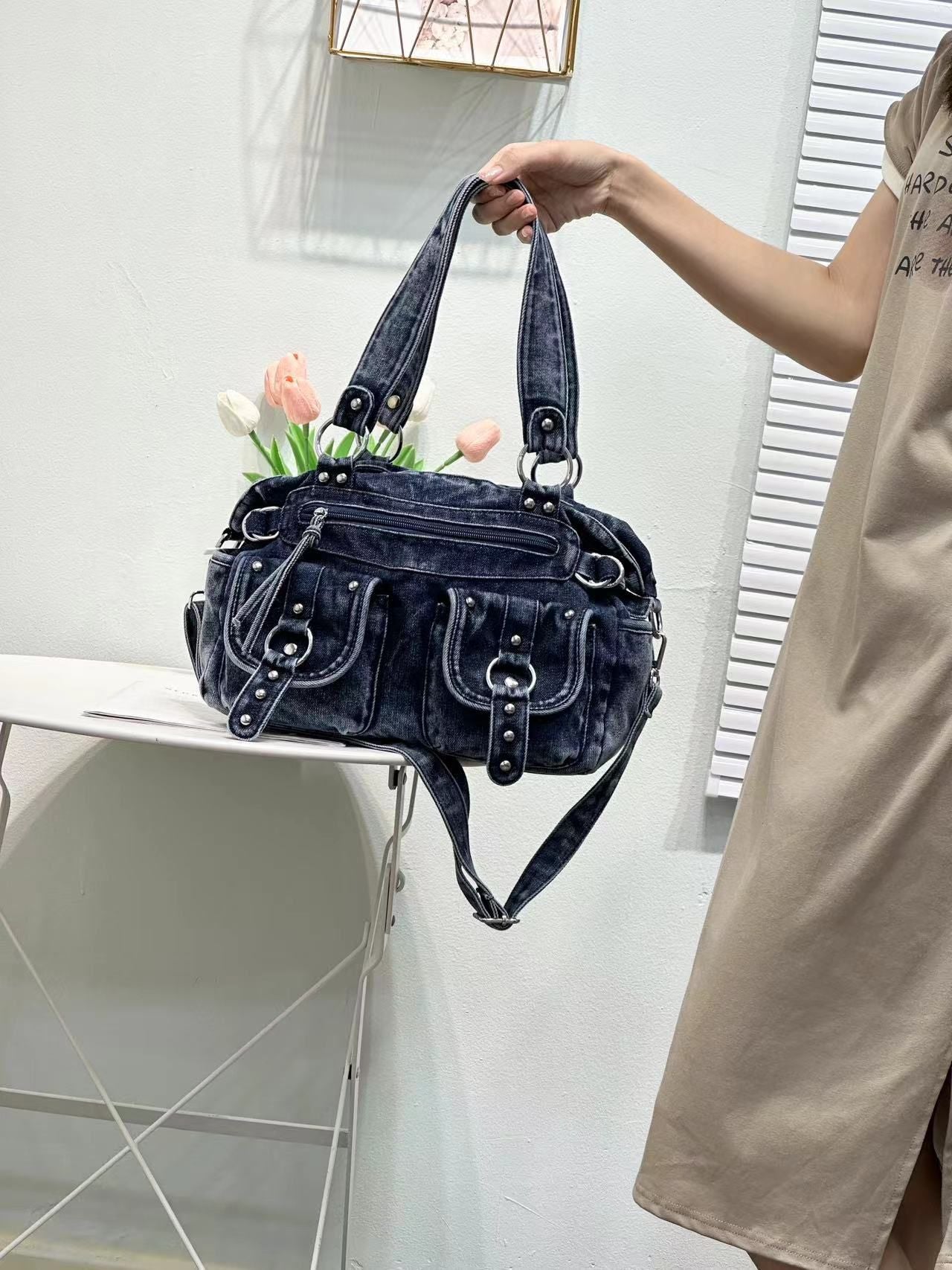 Women's Fashionable Retro Washed Punk Denim Trendy Women's Shoulder Bag
