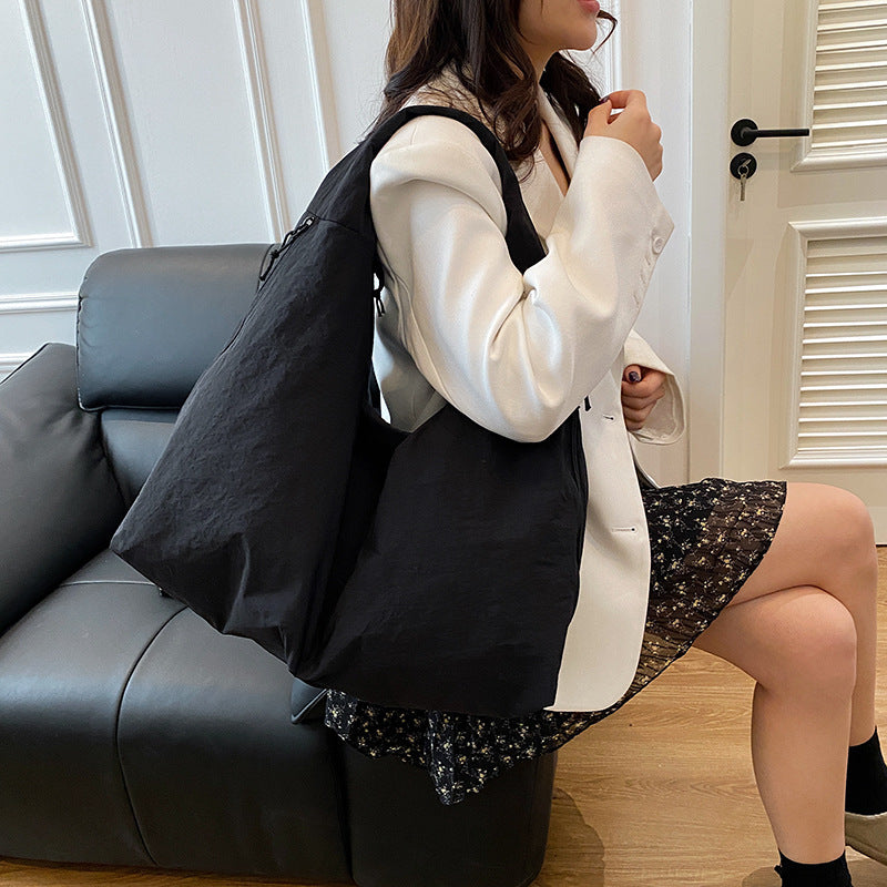 Women's Versatile Large Capacity Commuter Fashion Canvas Underarm Bag