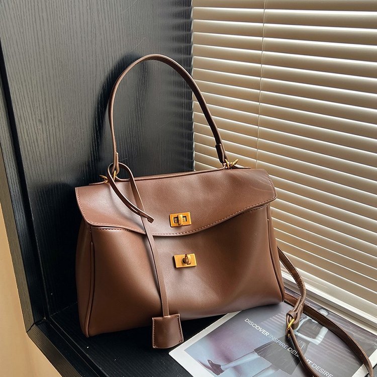 Women's Portable Niche Idle Style Suede Large Lock