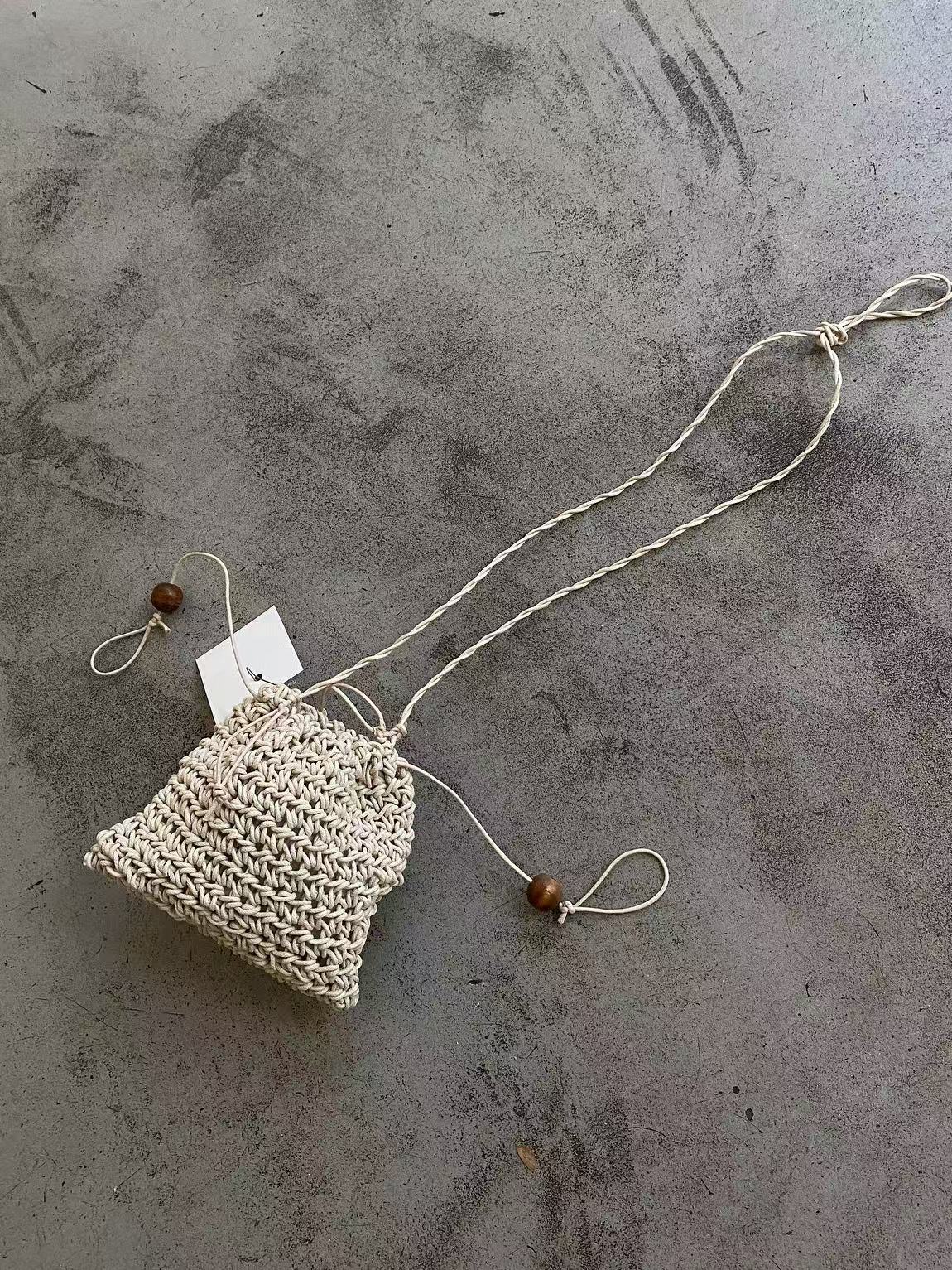 Line Woven Simple Hand Carrying Vacation Style Women's Shoulder Bag