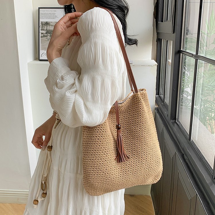 Women's Woven High Sense Straw Leisure Vacation Large Capacity Women's Shoulder Bag