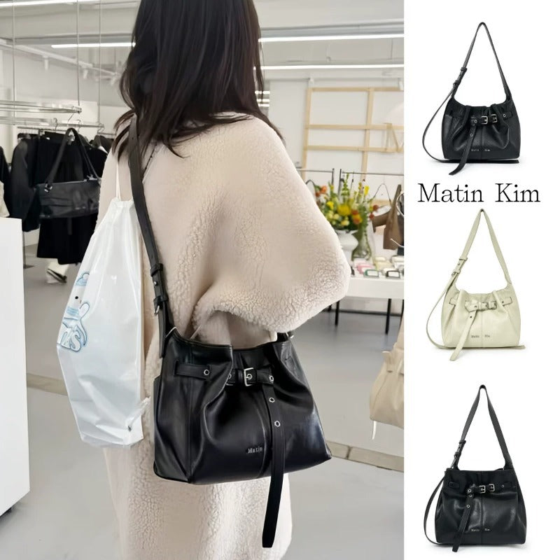 Versatile Pleating Large Capacity Motorcycle Commuter Bucket Bag