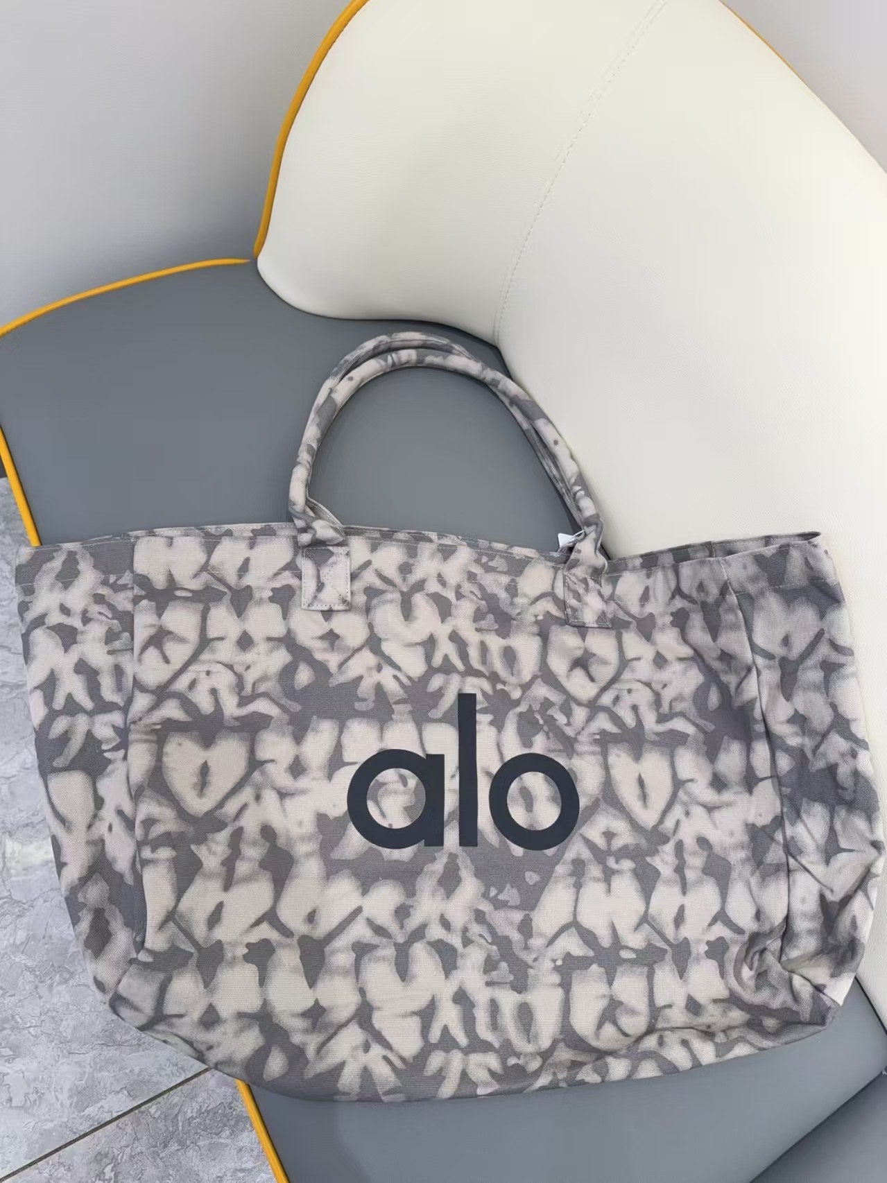 Autumn Letter Printing Dye Daily Leisure Fitness Women's Handbag