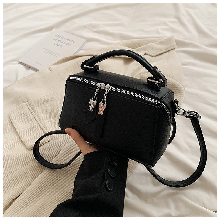 Women's Stylish Good Texture Retro Simple Boston Underarm Bag