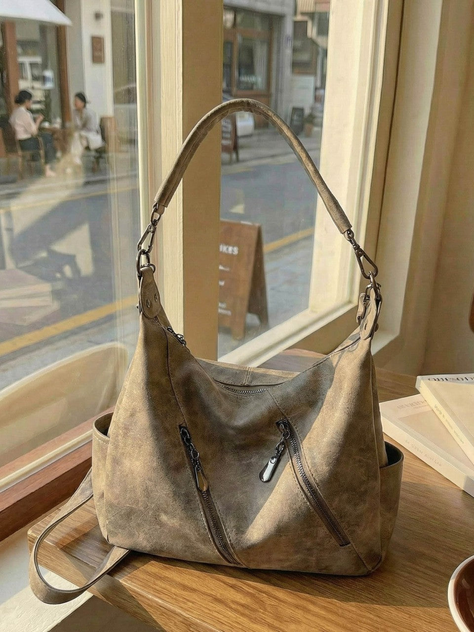 Beautiful Casual Women's Retro High-grade Commuting Women's Shoulder Bag