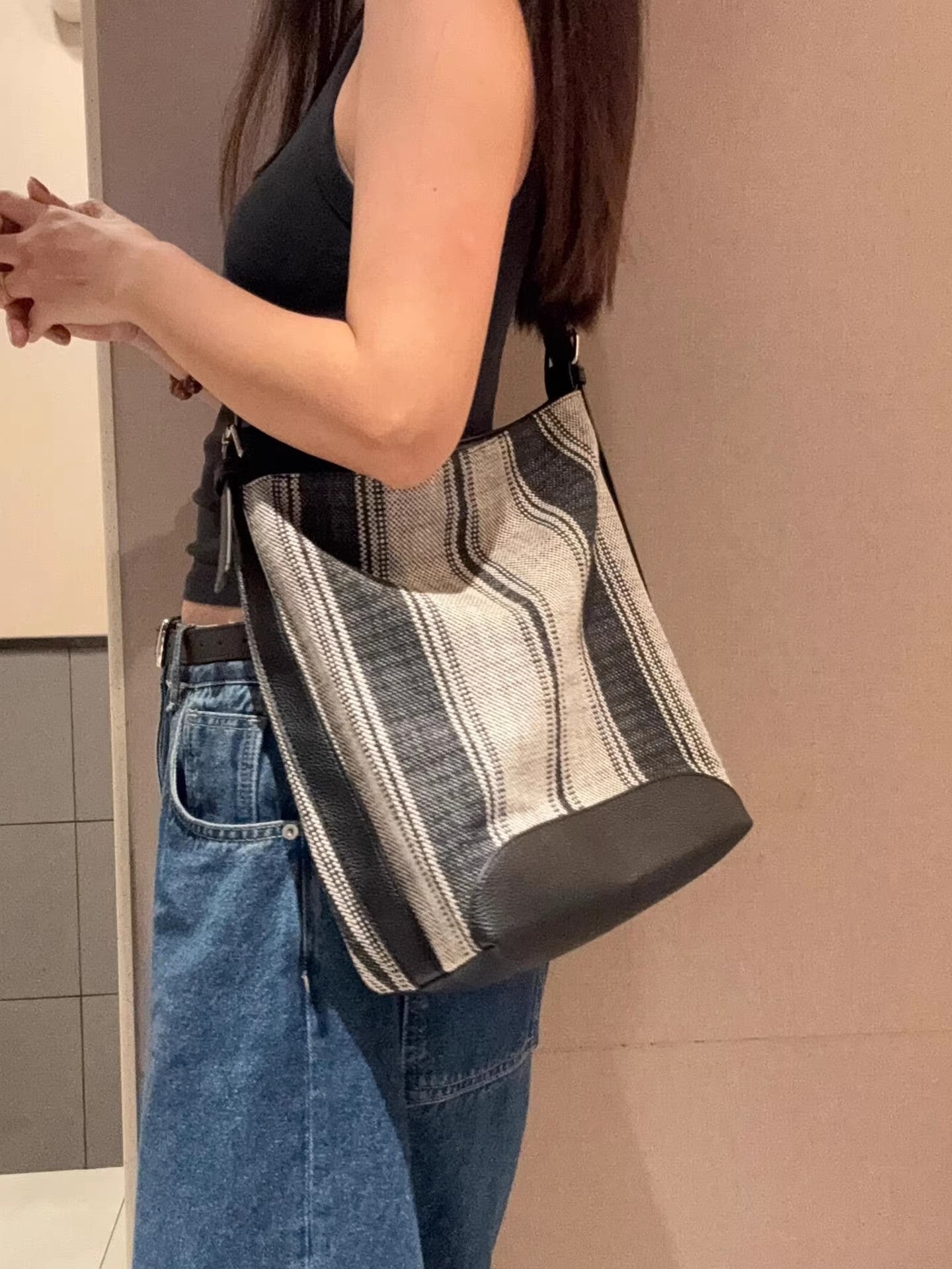 Women's Vintage Stripe Light Luxury Minority High-grade Women's Messenger Bag