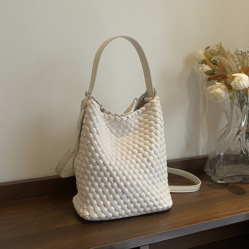 Women's Popular Niche Woven Summer Versatile Fashion Bucket Bag