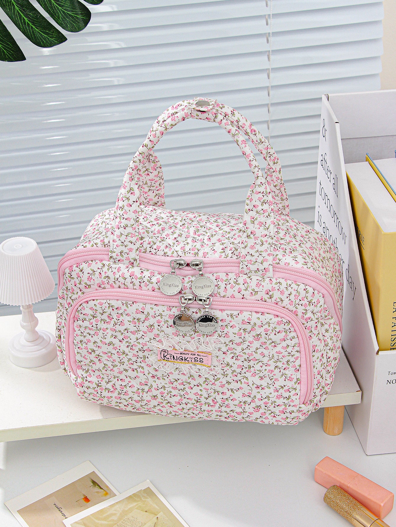 Women's Daily Floral Wash Portable Cosmetics Storage Large Makeup Bag