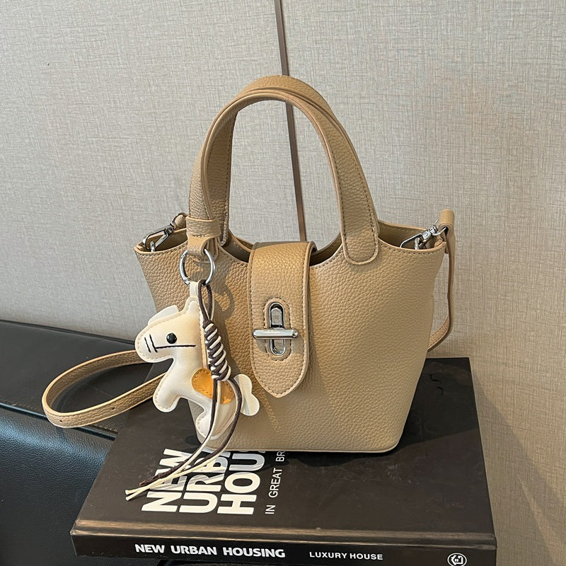 Niche Solid Color Design Advanced Sweet Western Style Trendy Bucket Bag
