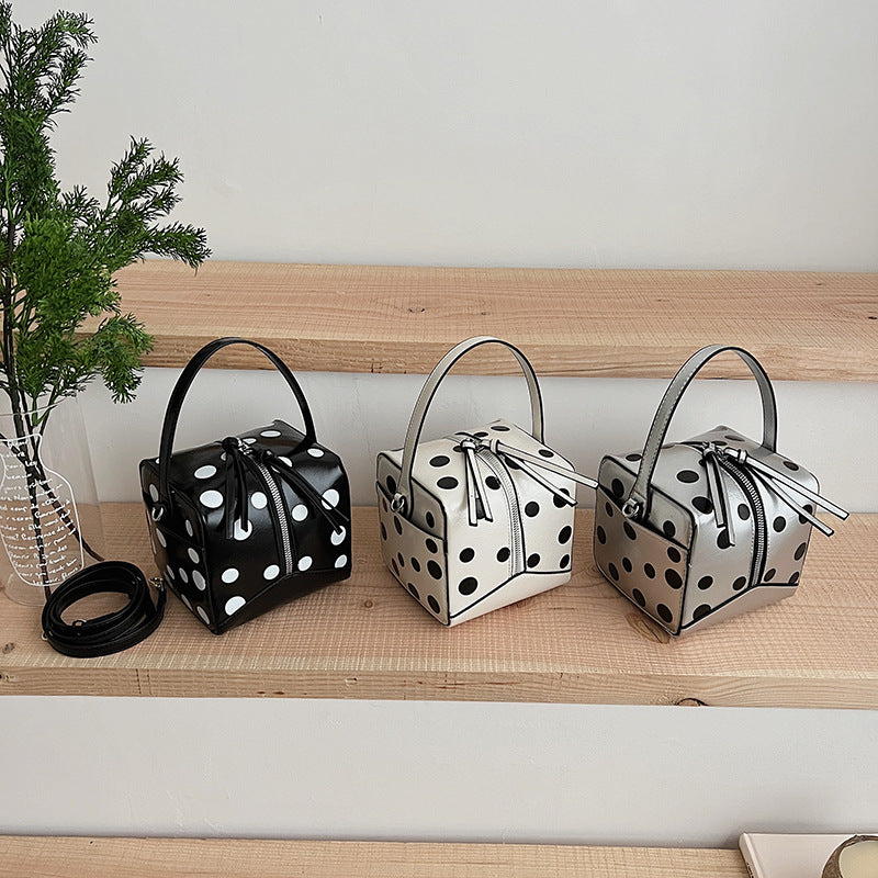 Women's Dot Top Handled Toast Spring Three-dimensional Western Women's Shoulder Bag