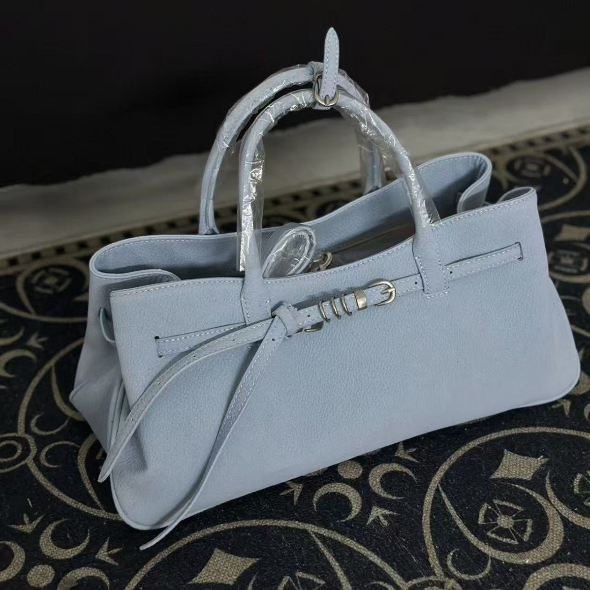 Korean Style Niche Leather Pastel Minimalist Retro Women's Shoulder Bag