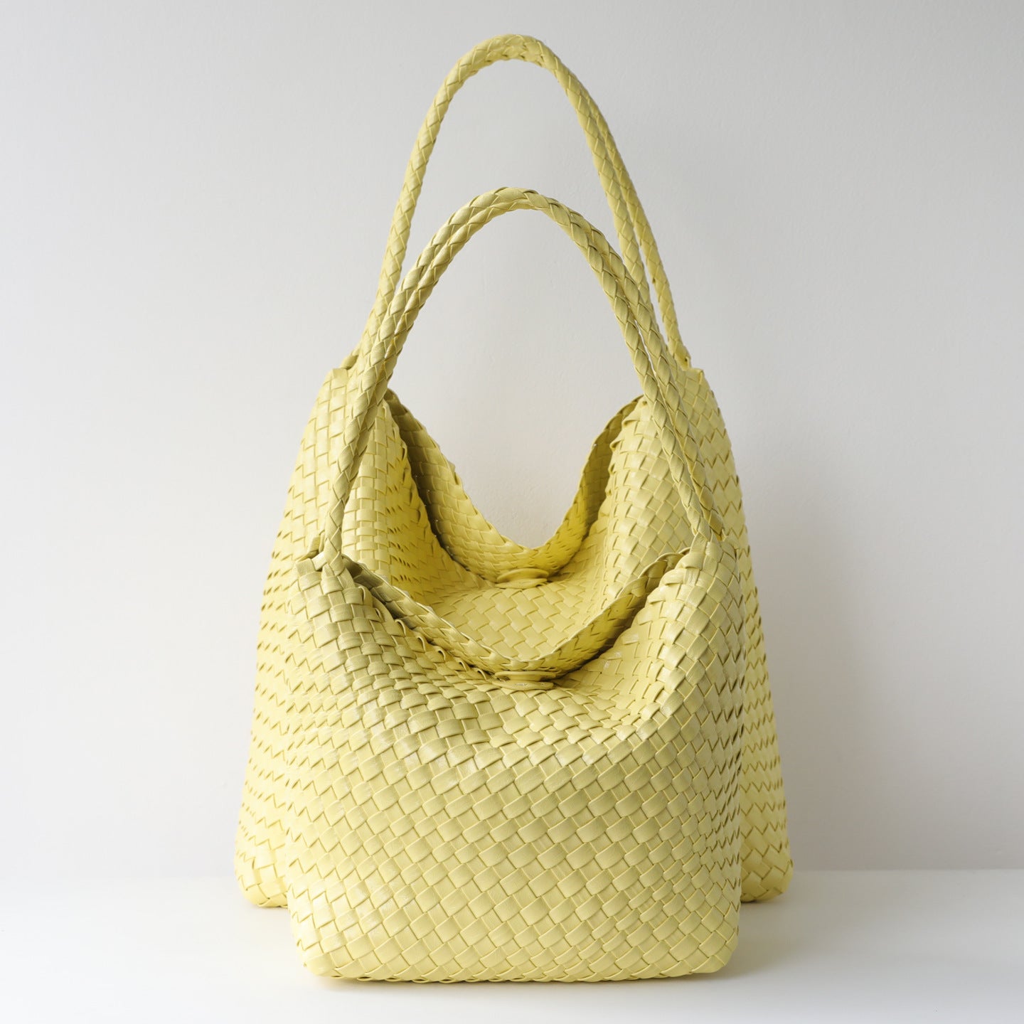 Women's Leather Hand-woven Large Capacity Totes Stylish Bags