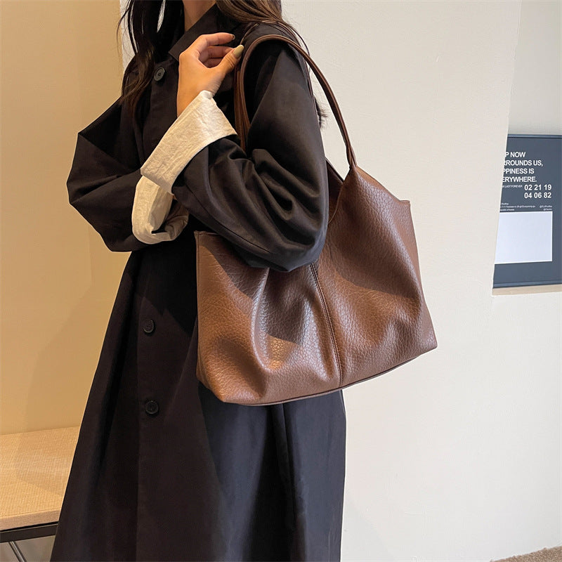 Women's Retro Commuter Fashion Niche Underarm High-grade Large Tote Bag